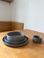 Steingut Teller Set (13 Teile)