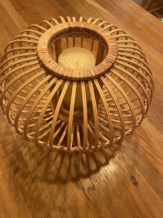 Tutte le decorazioni: Kerzenhalter, Rattan style – Usato da Rüschlikon venduto da zehnvoracht 1