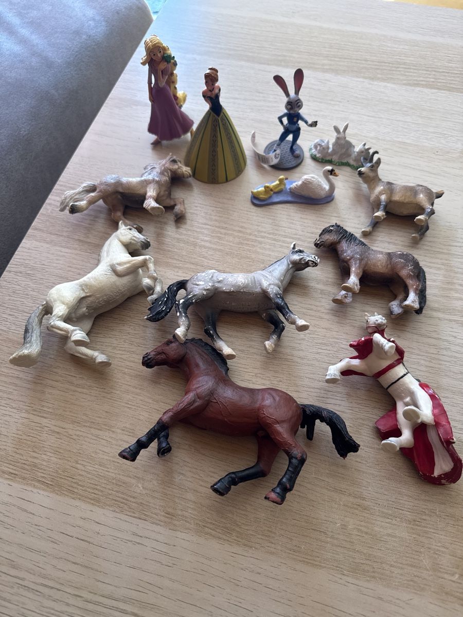 Bullyland Spielzeuge: Bullyland Bully Konvolut Pferde und Figuren – Gebraucht aus Libingen von Smaug