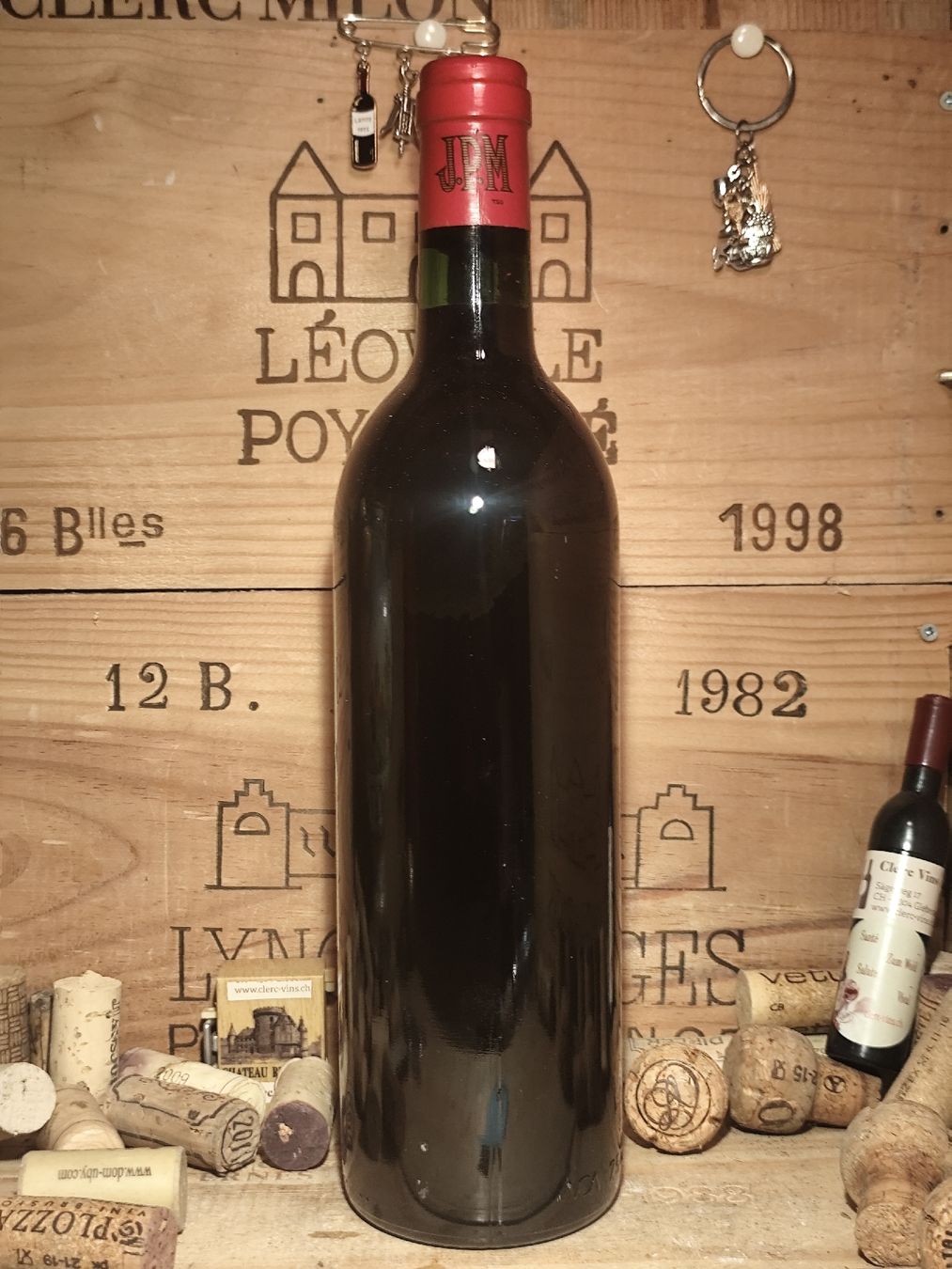 Vino: 1982 Chateau Moncets Lalande-de-Pomerol  – Nuovo (secondo la descrizione) da Büsserach venduto da Vintage-vins 2