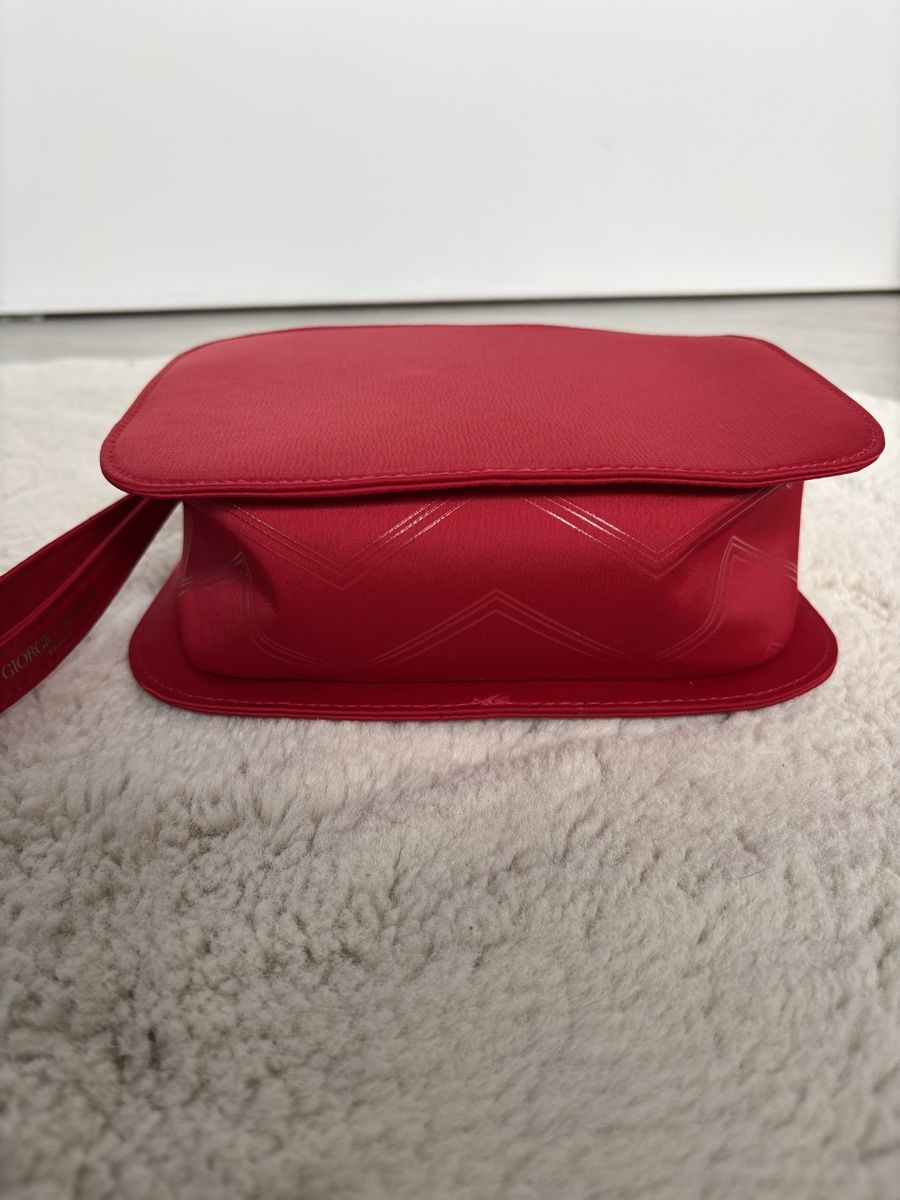 Custodie per cosmetici: Giorgio Armani Necessaire – Nuovo (secondo la descrizione) da Steinmaur venduto da aly_mhs6 6