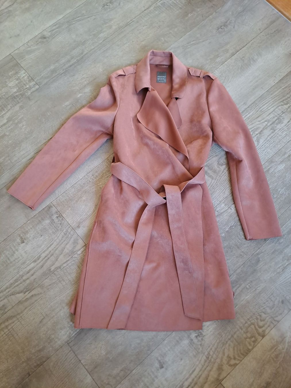 Cappotti: Rosa Mantel im Wildleder-Look gr. 42 – Usato da Rickenbach LU venduto da bishiida