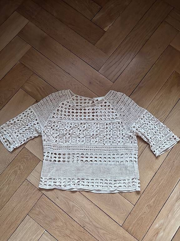 H&M T-Shirts: Gehäckeltes Oberteil in Grösse M – Gebraucht aus Bern von viddra