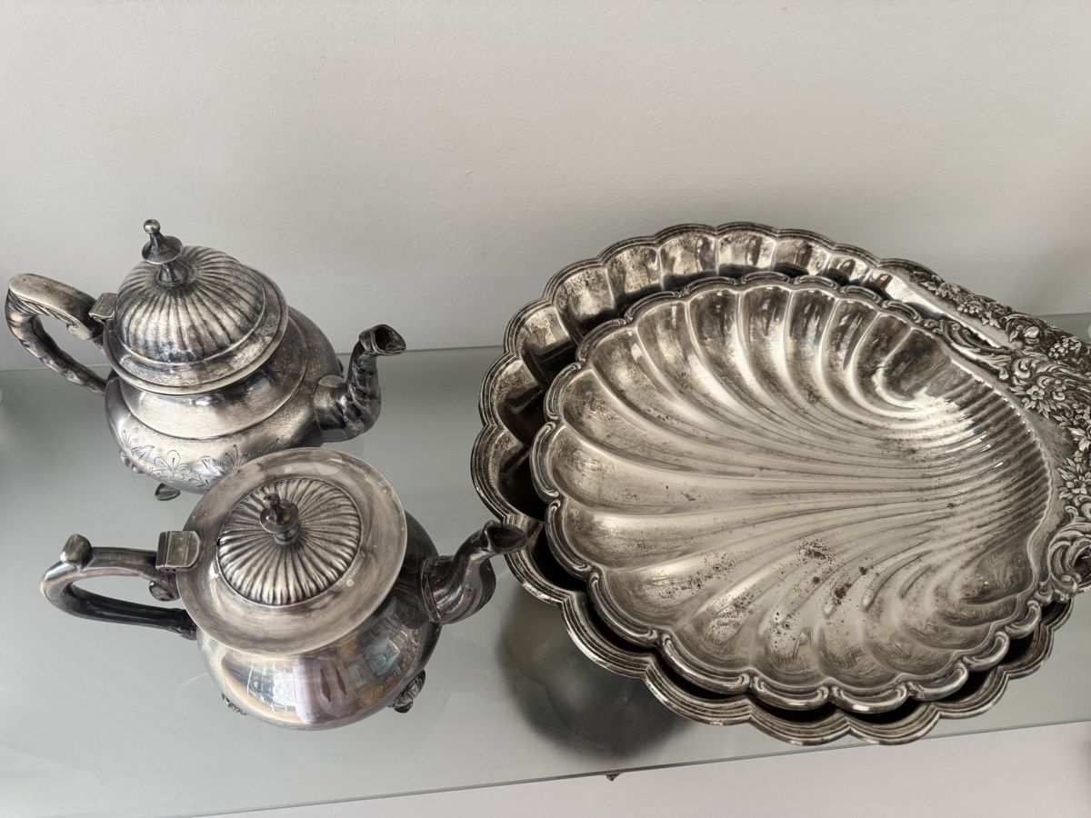 Servierplatten: Silver Plated Teapots and Shell Dish Set – Gebraucht aus Thalwil von 0041angel