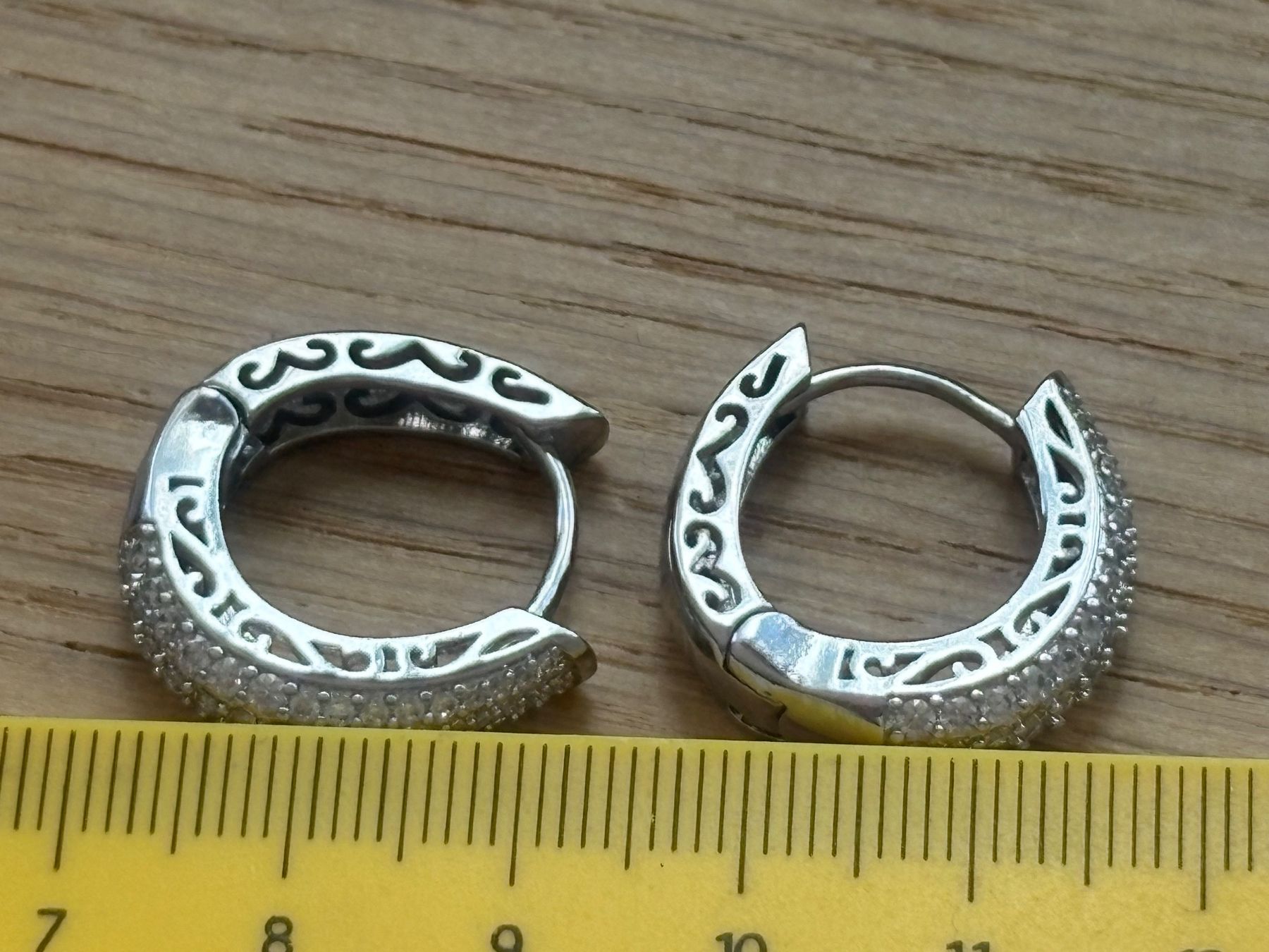 Orecchini pendenti & Orecchini a lobo: Luxus Elegante Ohrstecker /Creolen   Silberfarben – Nuovo (secondo la descrizione) da Biel-Bienne venduto da Roserosse13 5