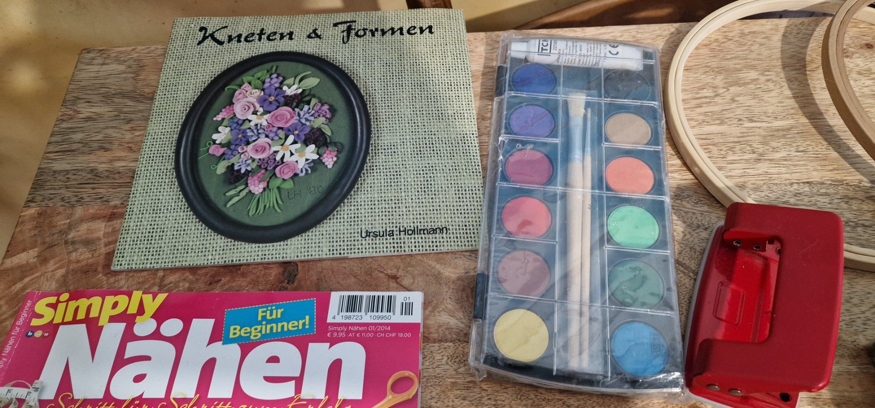Kit bricolage: Viele Bastelutensilien – Usato da Basel venduto da 191114myt3 1