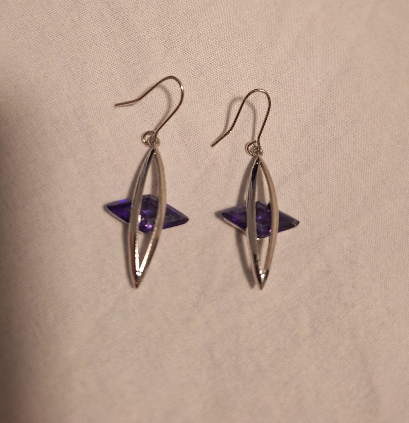 Boucles d'oreille: Purple Earrings – D'occasion à Münchwilen AG par sil_dp2y 3