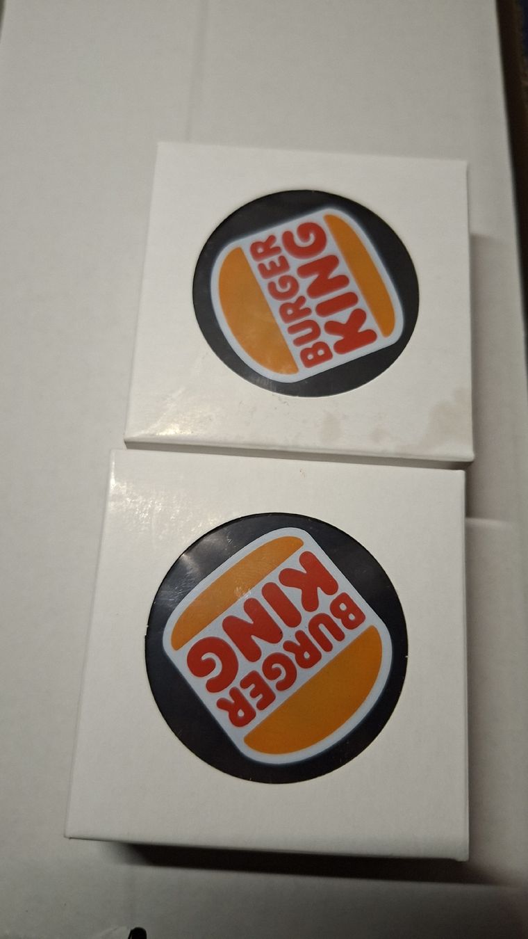 Palloni: 2 Burgerking Puck - EVZ & EHC Kloten ab 1.- – Nuovo (secondo la descrizione) da Emmenbrücke venduto da Onbuzz94 2