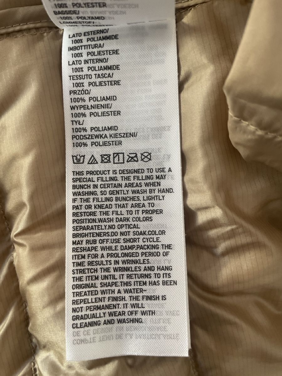 Uniqlo Giacche: Uniqlo Daunenjacke, Grösse M, beige – Usato da Ennetbaden venduto da Julia555 4