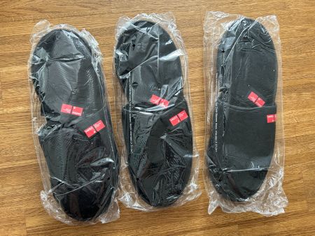 3 Paar Swiss First Class Hausschuhe (chaussons)