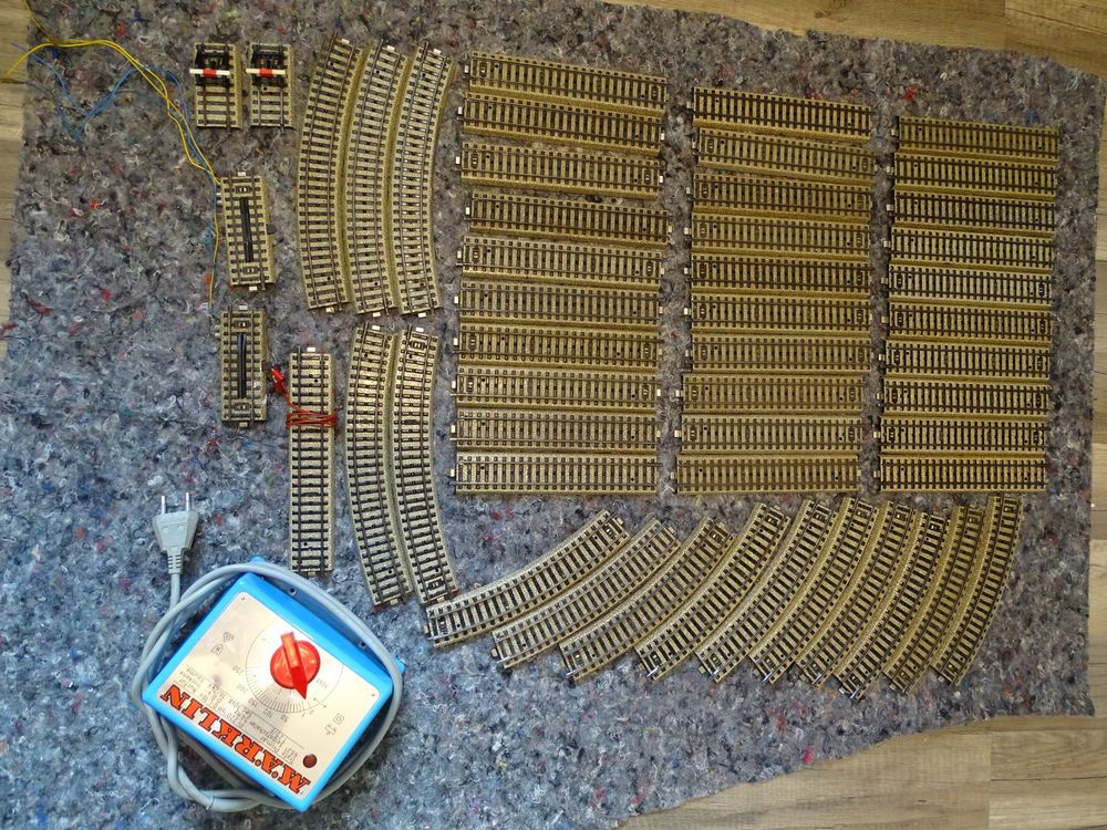 m-rklin-m-gleise-mit-transformer-gebraucht-in-bretzwil-f-r-chf-27