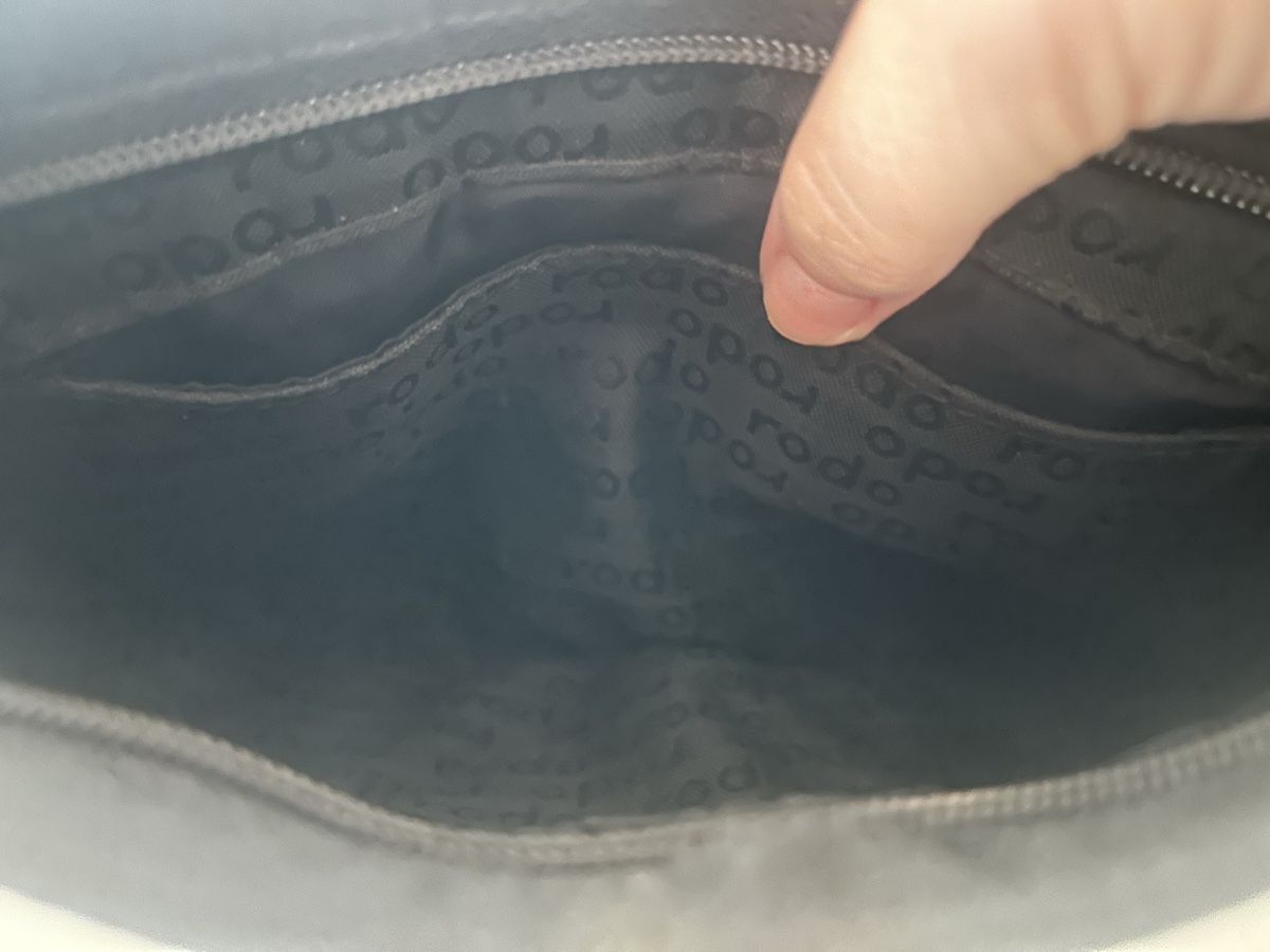 Sacs femmes: Rodo Handtasche schwarz mit Kette – D'occasion à Allschwil par meeresperle 1
