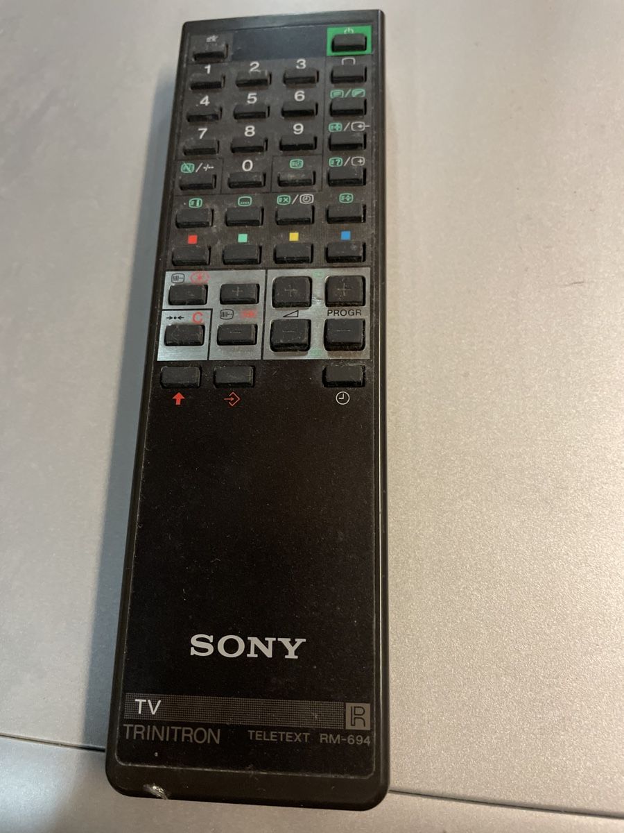 Sony Télécommandes: Sony Fernbedienung – D'occasion à Schleinikon par Laegern99
