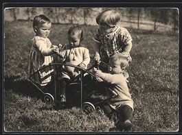 Zürich, Kinder im Mütter- und Säuglin
