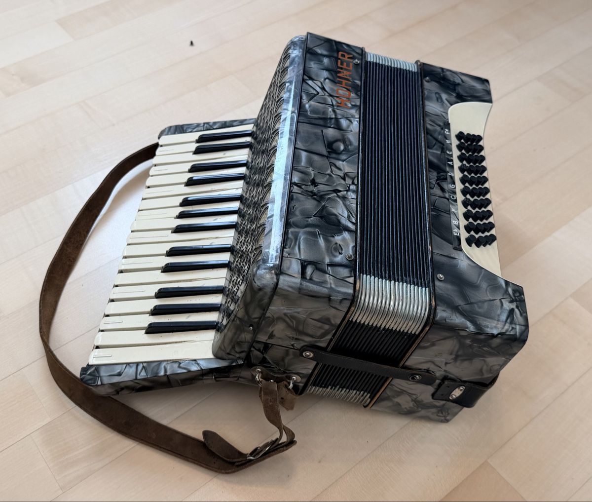 Hohner Strumenti musicali: Handorgel Akkordeon HOHNER – Usato da Walkringen venduto da Flyover 1