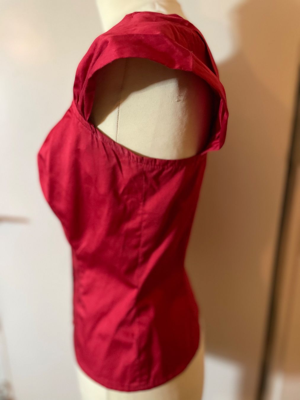 Top: 1950s Vintage top in red size 38 – Usato da Zürich venduto da MISSYS-WONDERBAG 4