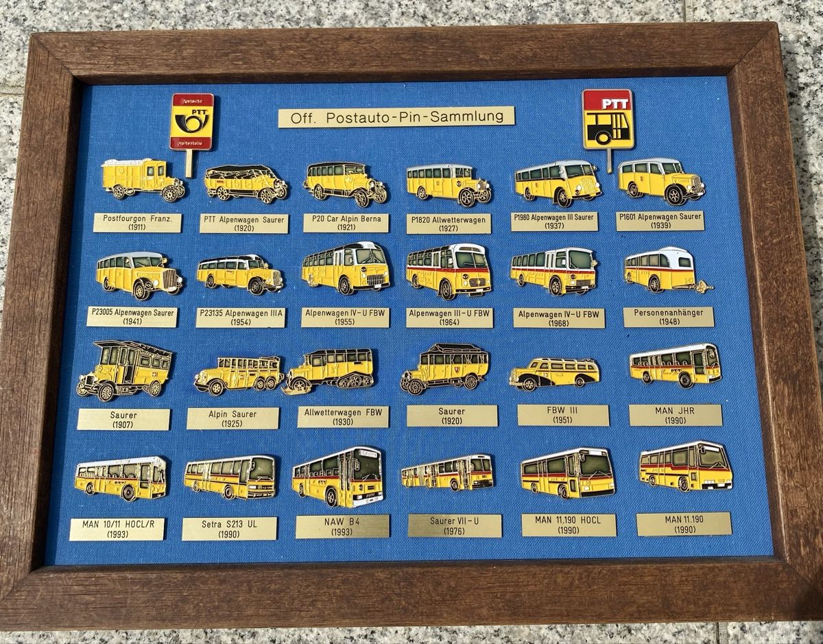 Foto & Immagini: Komplette Sammlung Postauto-Pin – Usato da Rotkreuz venduto da Once0 5