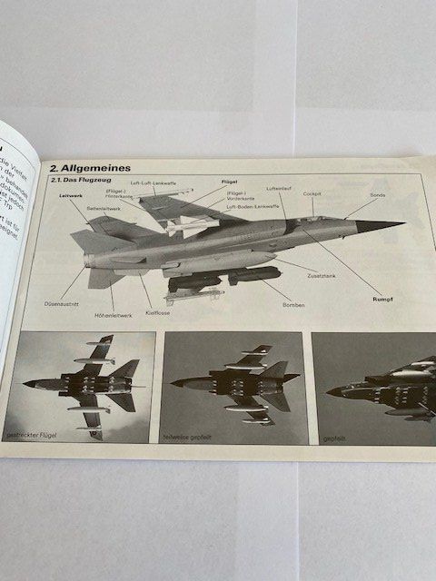 Libri: REGLEMENT FLUGZEUGERKENNUNG  CH ARMEE – Usato da Chur venduto da silbermon 1