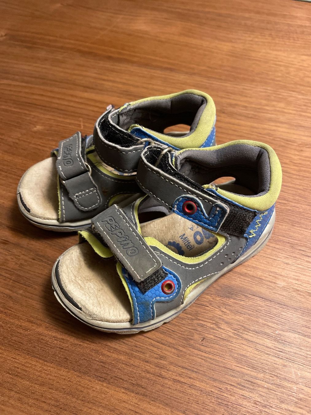 Scarpe per ragazzi: Kindersandalen Grösse 21 – Usato da Münsingen venduto da cwiedmer
