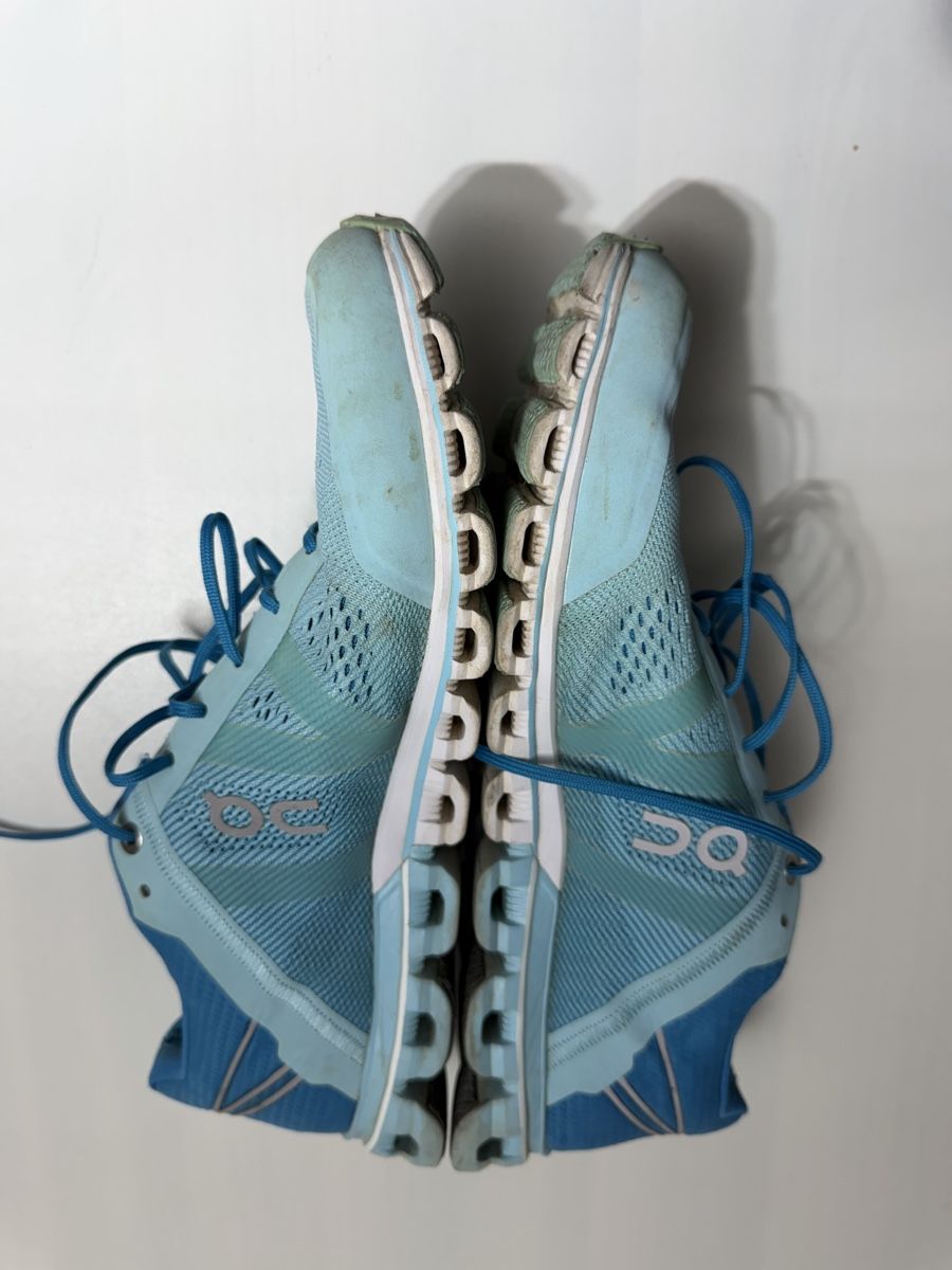 On Scarpe da donna: Baskets On Cloud bleu clair taille 40  – Usato da Brügg BE venduto da Goob 5