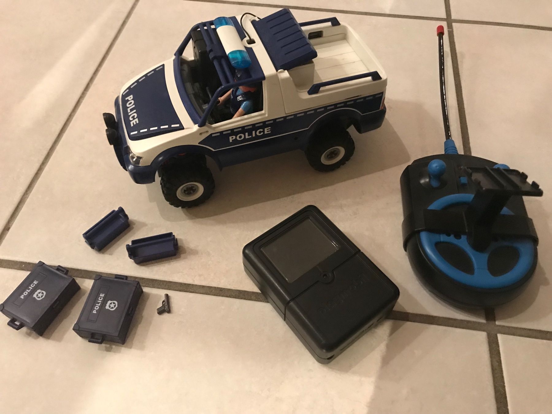 Playmobil Spielzeuge: City Action Playmobil Polizei 5528 – Gebraucht aus Grüningen von kleiderstar