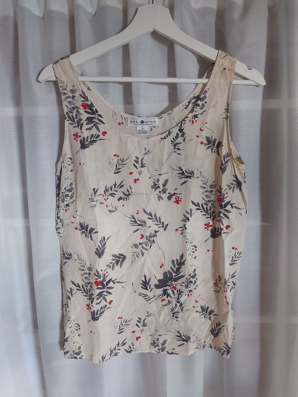 Top: Top 100% soie vintage - Taille S/M – Usato da Lausanne venduto da Super-cerise