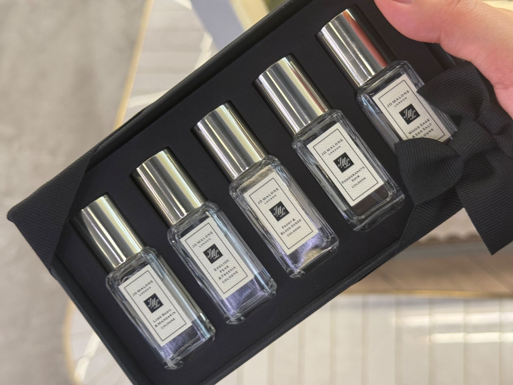 Jo Malone Profumi & Eau de Toilette: Jo Malone Miniature Cologne Collection Set 5x 9ml – Nuovo (secondo la descrizione) da Zürich venduto da dam_t7hk