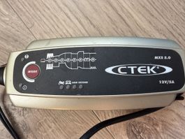 Batterieladrgerät für 12V Bleisäurebatterien