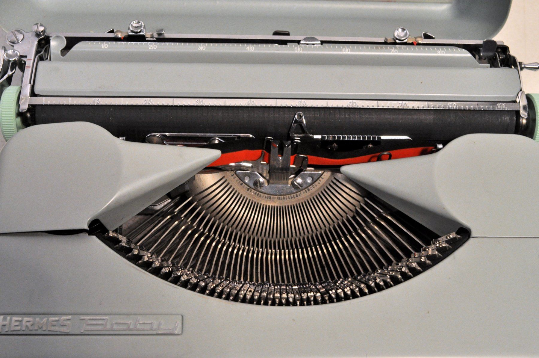 Hermès Macchine da scrivere: Machine à écrire vintage "Hermès Baby" – Usato da Neuchâtel venduto da Neuchatel 5