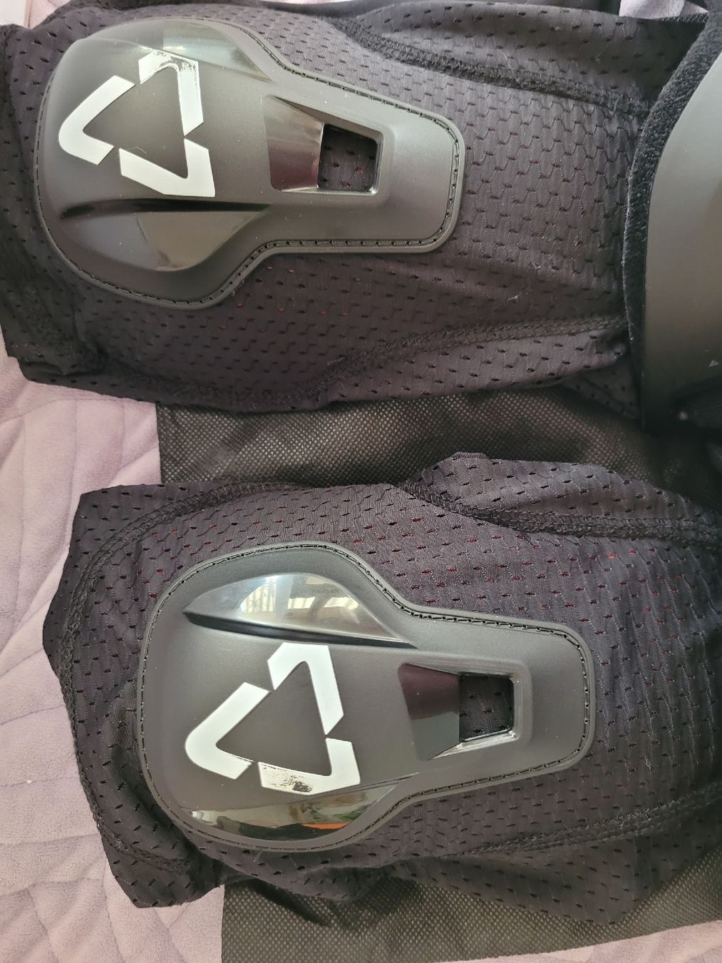Leatt Protections: Leatt X Frame hybrid neue – Neuf (Voir description) à Sierre par bru_k9f5 4