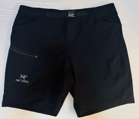 2 Pantaloncini Arc'teryx XXL + marroni  🩳 XXL come nuovi