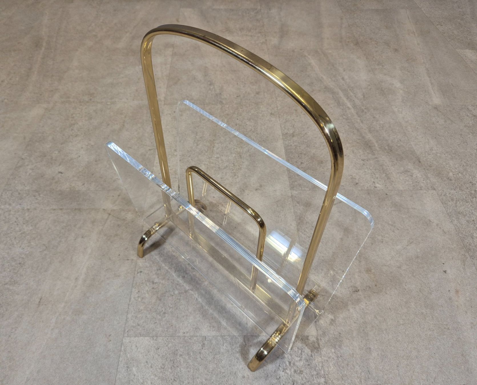 Altro per la casa: Messing Plexiglas Zeitschriftenständer Magazin Rack 60er – Usato da Nottwil venduto da Wondewa-Shop 2