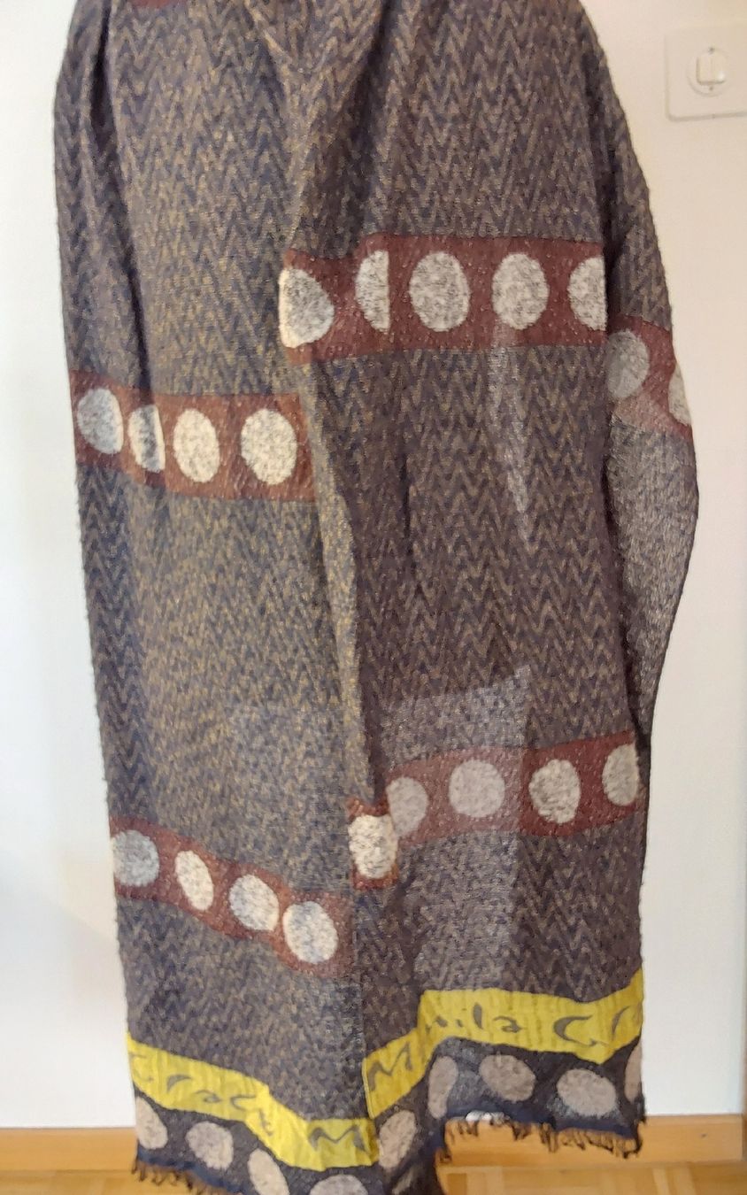 Manila Grace Foulard & Sciarpe: Schal Manila Grace – Nuovo (secondo la descrizione) da Köniz venduto da scopello12 2
