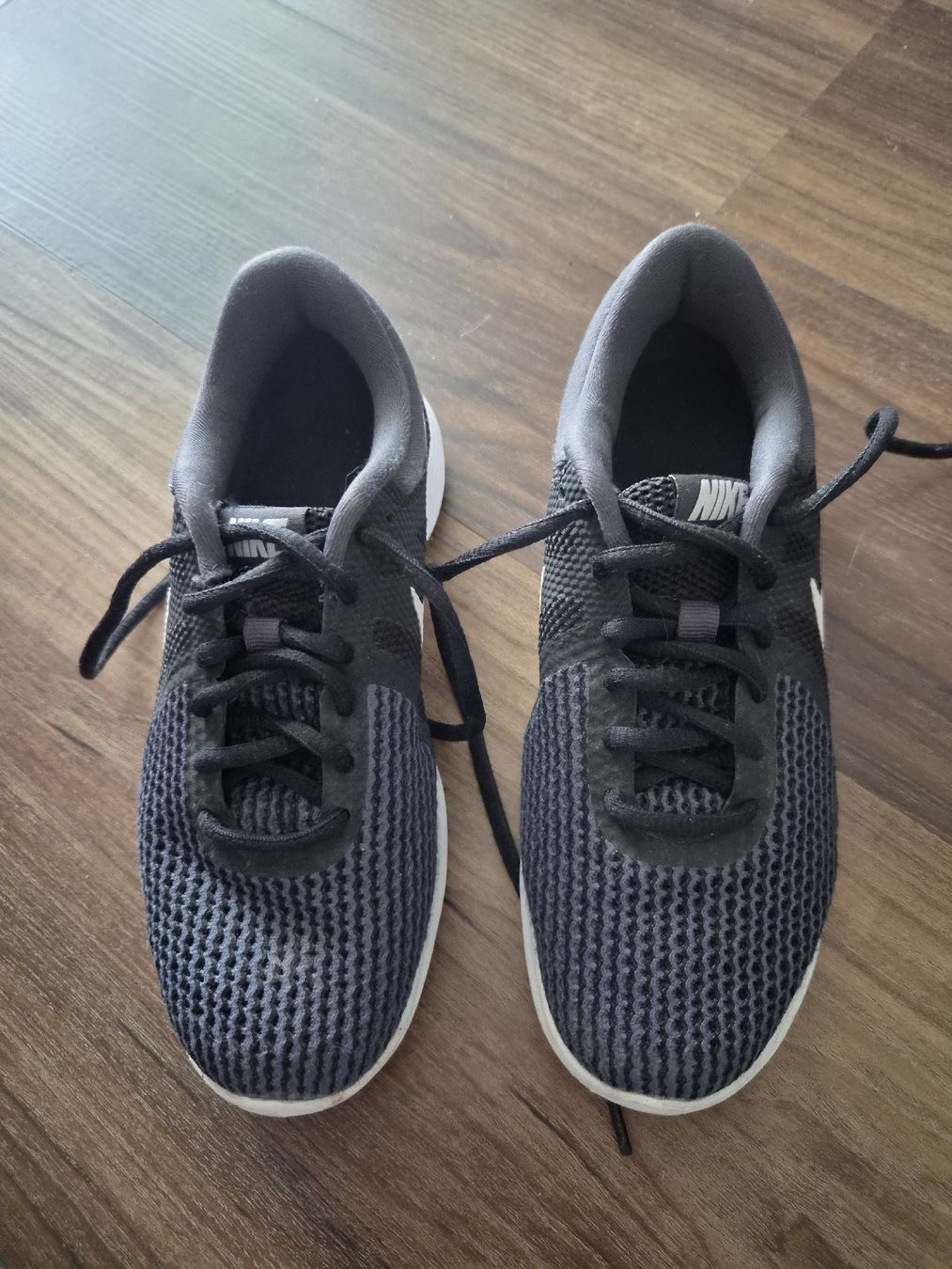 Nike Scarpe da uomo: Nike Turnsche Grösse 35.5 – Usato da Altishofen venduto da tammy05 2