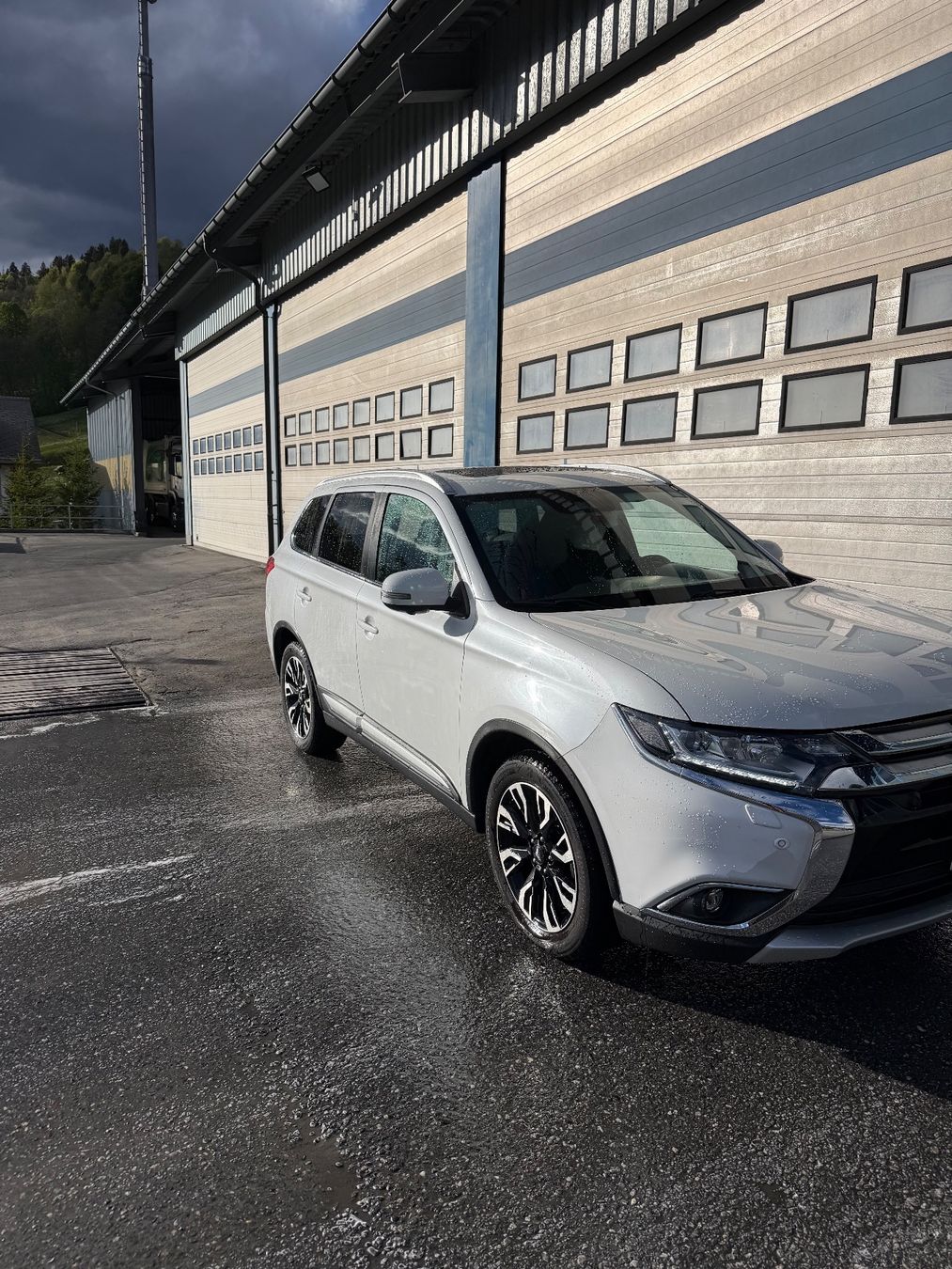 Mitsubishi Autos: Mitsubishi – D'occasion à Saas im Prättigau par Buecher1200