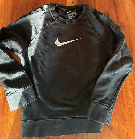 Nike Pullover 128