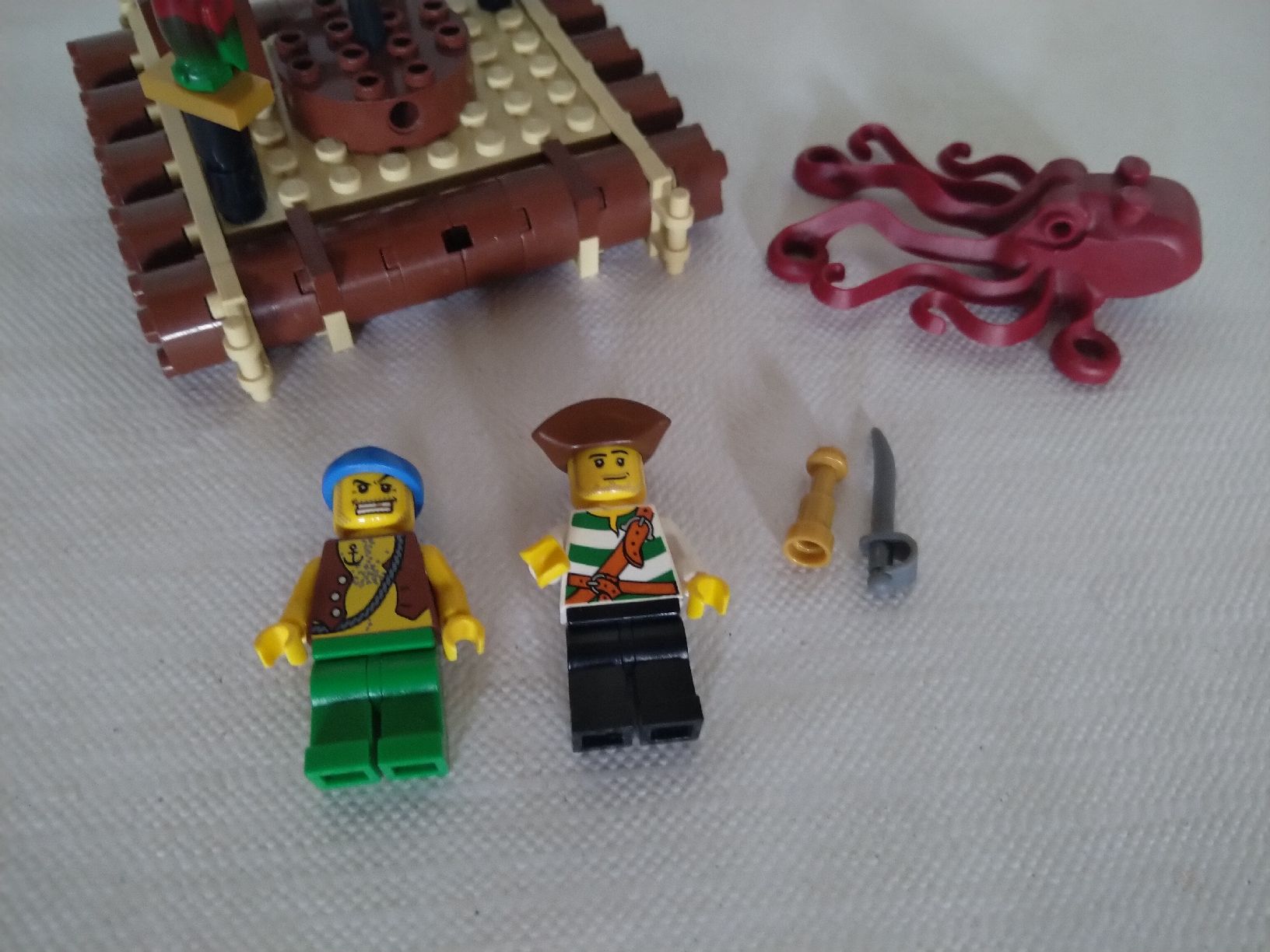 Lego Jeux de construction: Lego - Pirates 6240 – D'occasion à Les Brenets par LEGOFOREVER 2