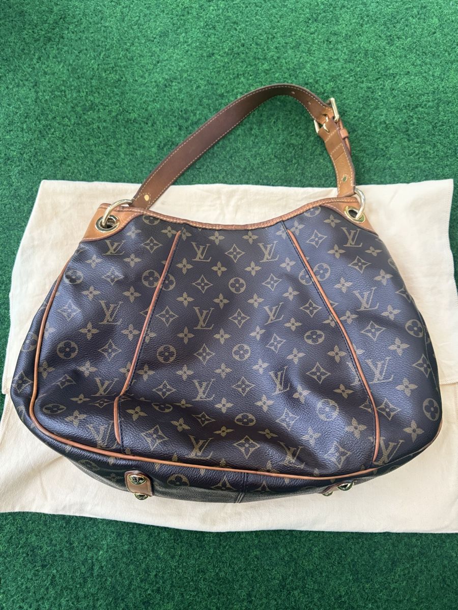 Louis Vuitton Sacs femmes: Sac à main Louis Vuitton  – D'occasion à Payerne par Maylin2018 1