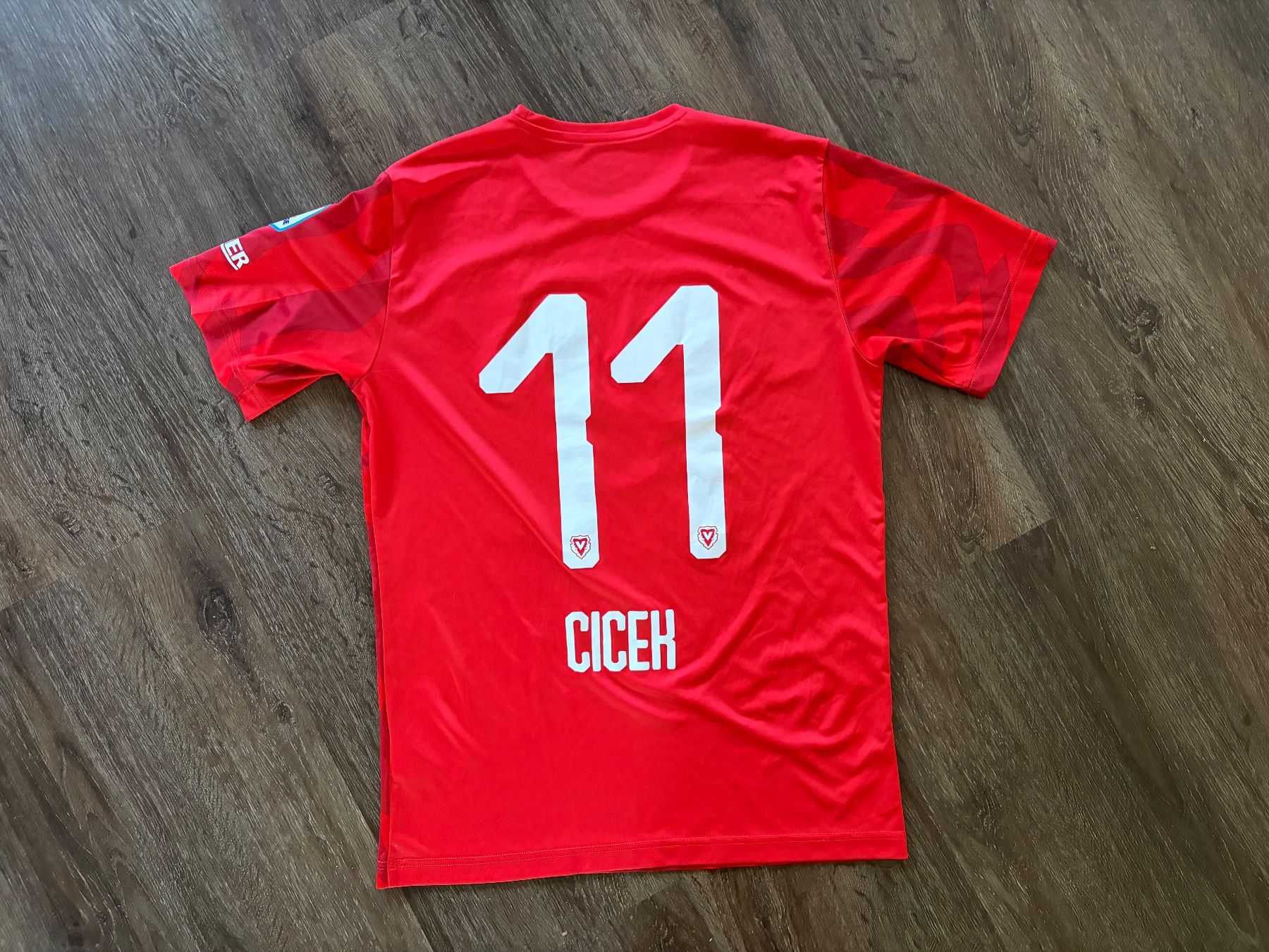 Puma Canottiere & Pantaloni: FC Vaduz Trikot Gr. M / Cicek – Usato da Muttenz venduto da bargain_hunter 3