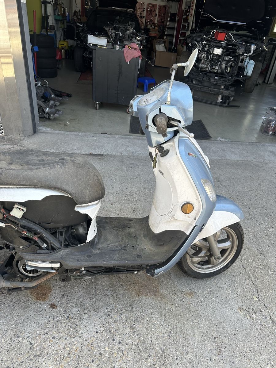 Sym Scooter: Sym Fiddle 3 125 – Difettoso da Treycovagnes venduto da Campingcar65 4