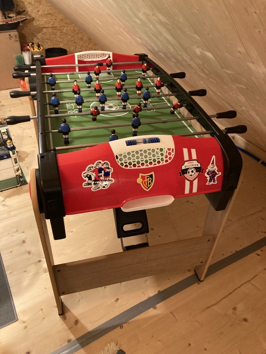 Smoby Spiele: Tischfussball Töggelikasten – Gebraucht aus Arboldswil von Schlou