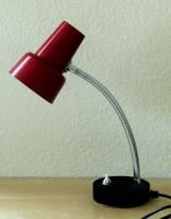 Lampe de bureau vintage, métal laqué rouge, années 1950-1960