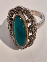 Ring mit grünem Stein und Markasiten
