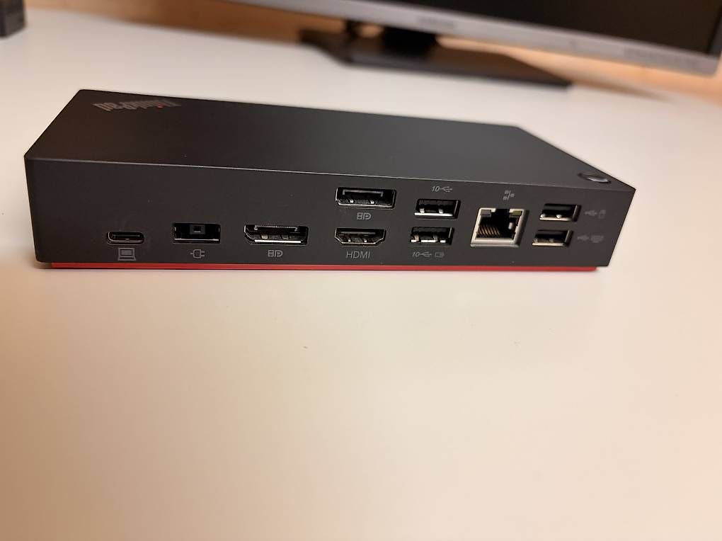 Docking station: Lenovo ThinkPad USB-C Docking-Station – Usato da Winterthur venduto da Roman_Rueegg 2