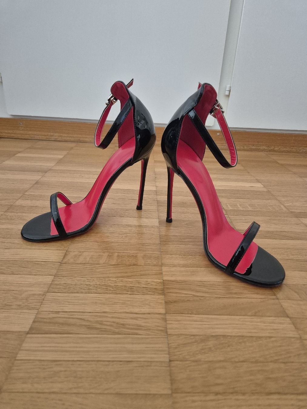 Scarpe da donna: High Heels / Sandalette – Nuovo (secondo la descrizione) da Jegenstorf venduto da Crusty7 1