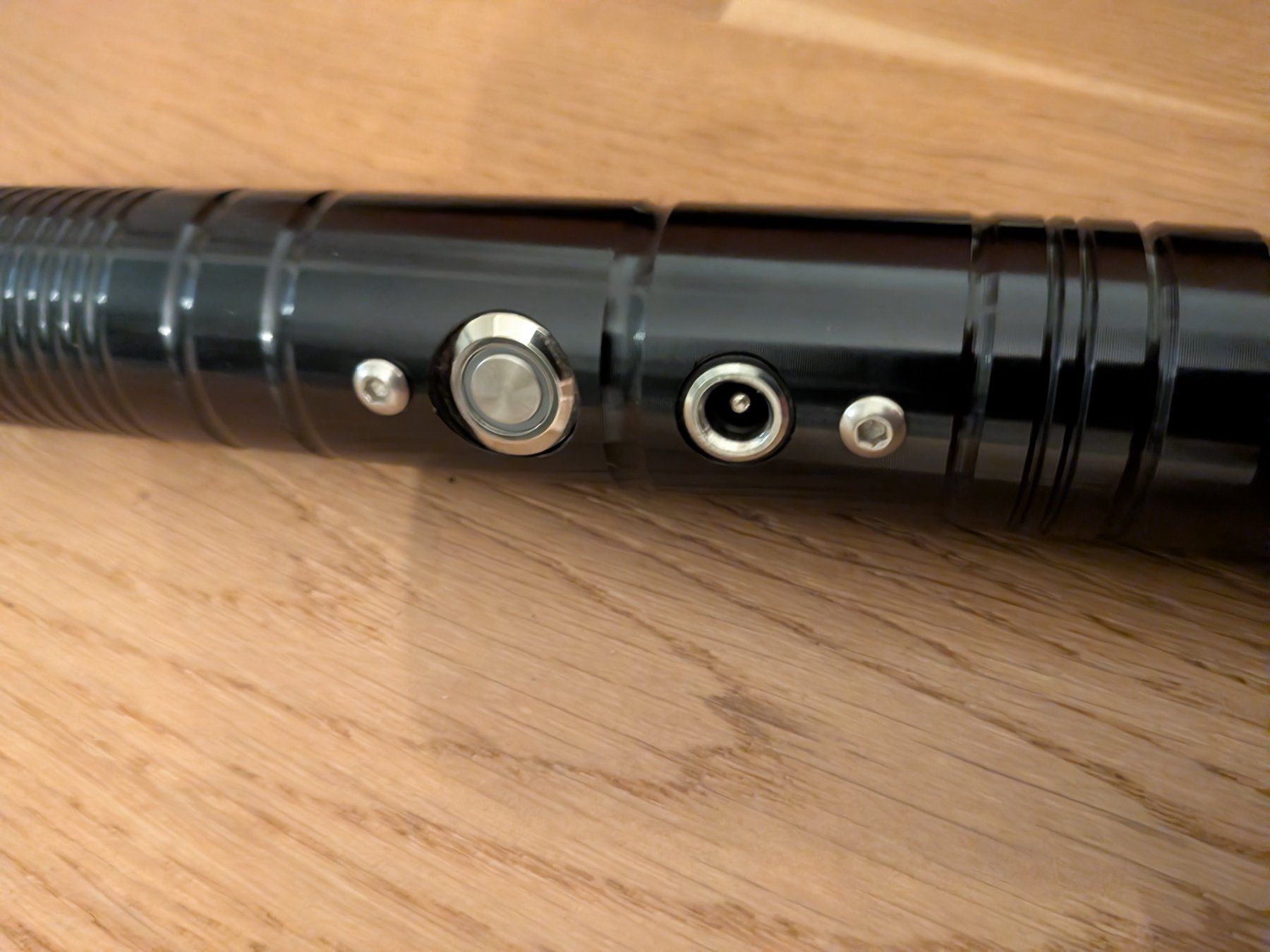 Sonstiges zu Filme & Serien: Star wars Lichtschwert mit Tönen, Farbwechsel – Gebraucht aus Biglen von And_vt2y 8