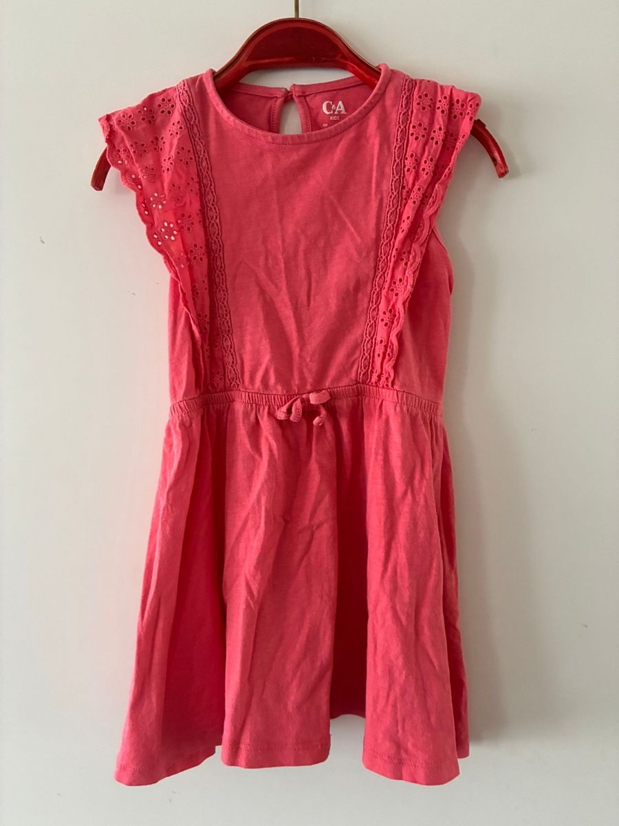 C&A Vestiti & Gonne: Schönes Kleid Gr. 110 – Usato da Richterswil venduto da duffi326464