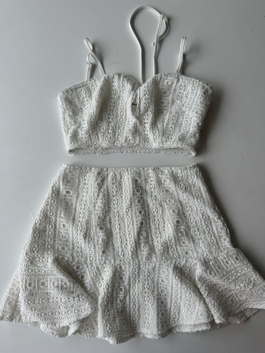 Vestiti: Superdown White Crochet Lace 2-piece Set S/M – Nuovo (secondo la descrizione) da Zürich venduto da forestF4iry 1