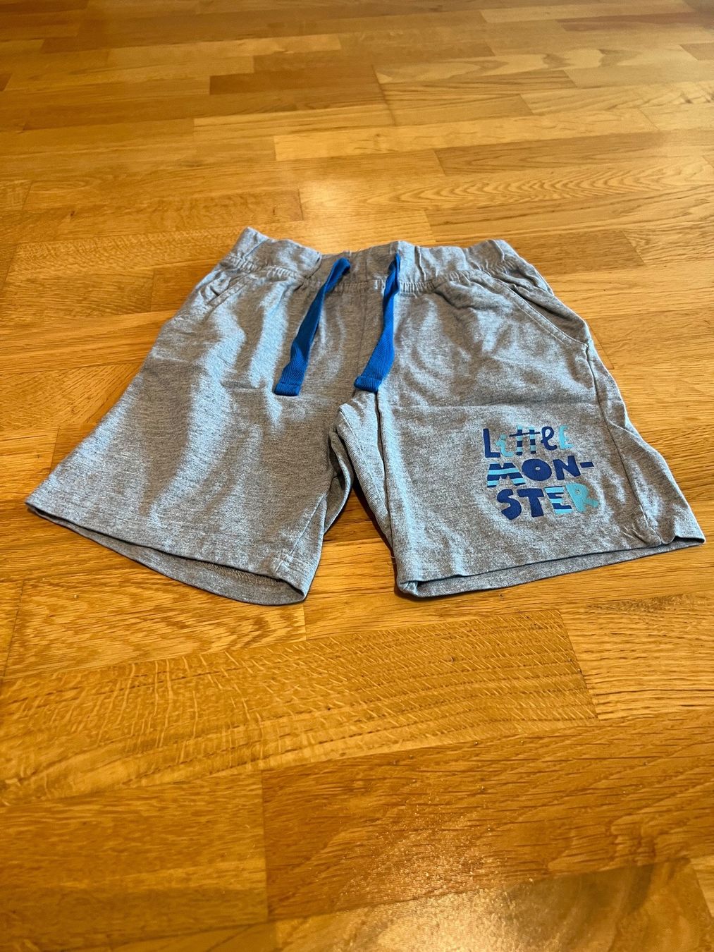 Hosen: Shorts Gr. 110/116 – Gebraucht aus Wallisellen von Kaktus8304