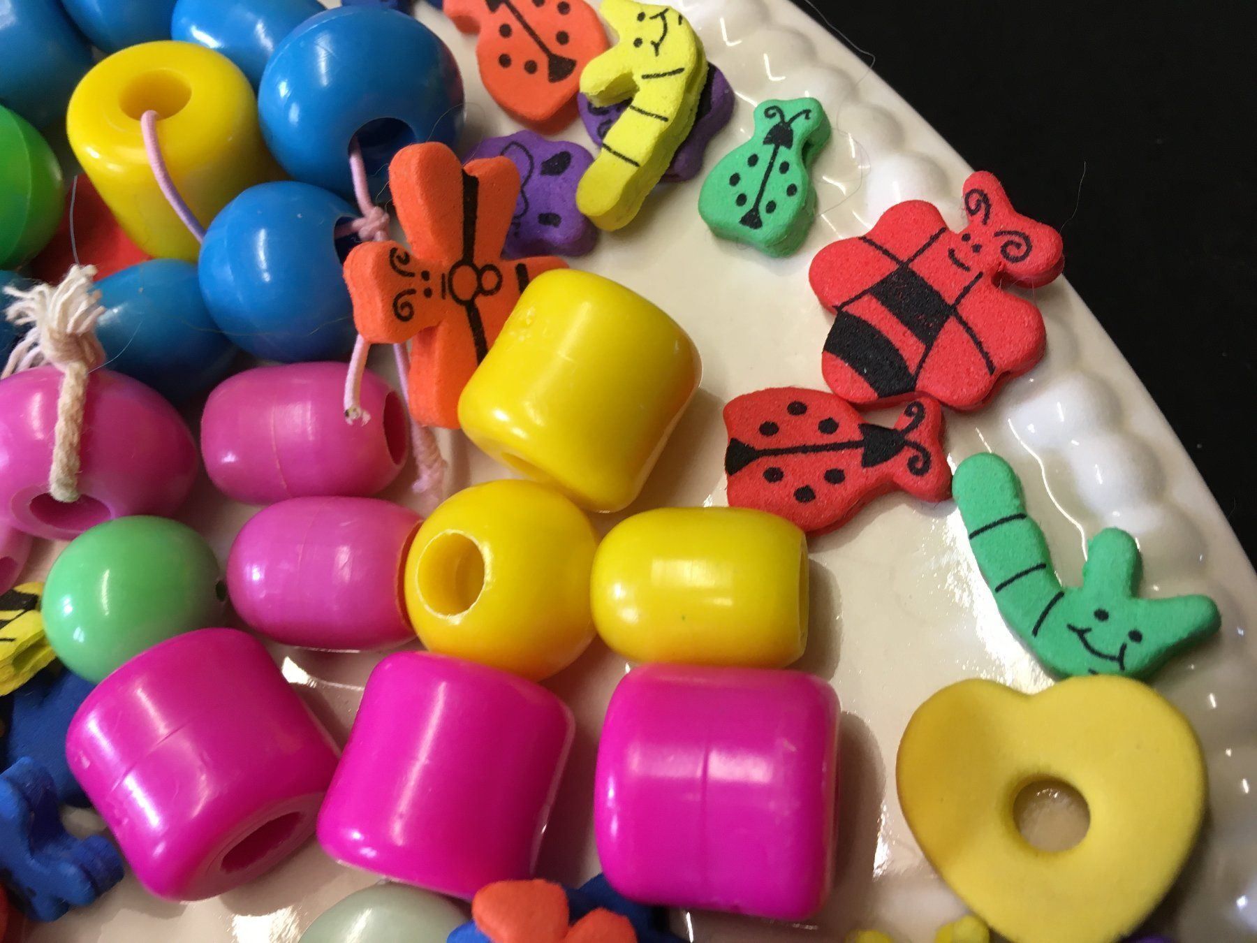 Perlen (unechte): Kunststoff Perlen / Beads, ca. 500 gr. – Gebraucht aus Schaffhausen von sparzone 8